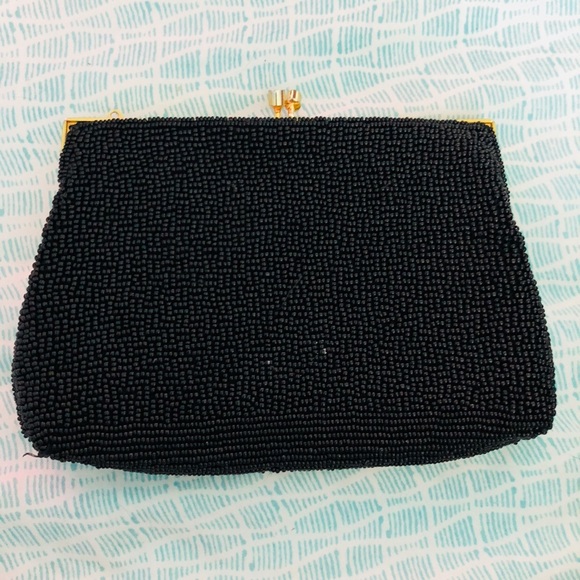 FINAL PRICE. Vintage Embroidered/Beaded Clutch - Picture 2 of 4